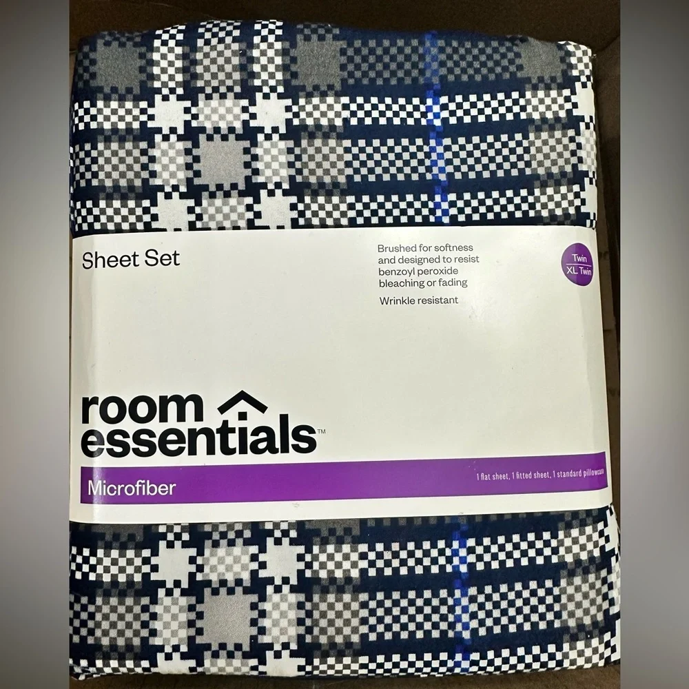 Room Essentials Blue Plaid Microfiber Sheet Set – Twin / Twin XL
